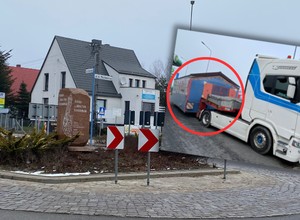 Kluczowe rondo zablokowane. Drogę krajową zatarasował niezwykły transport
