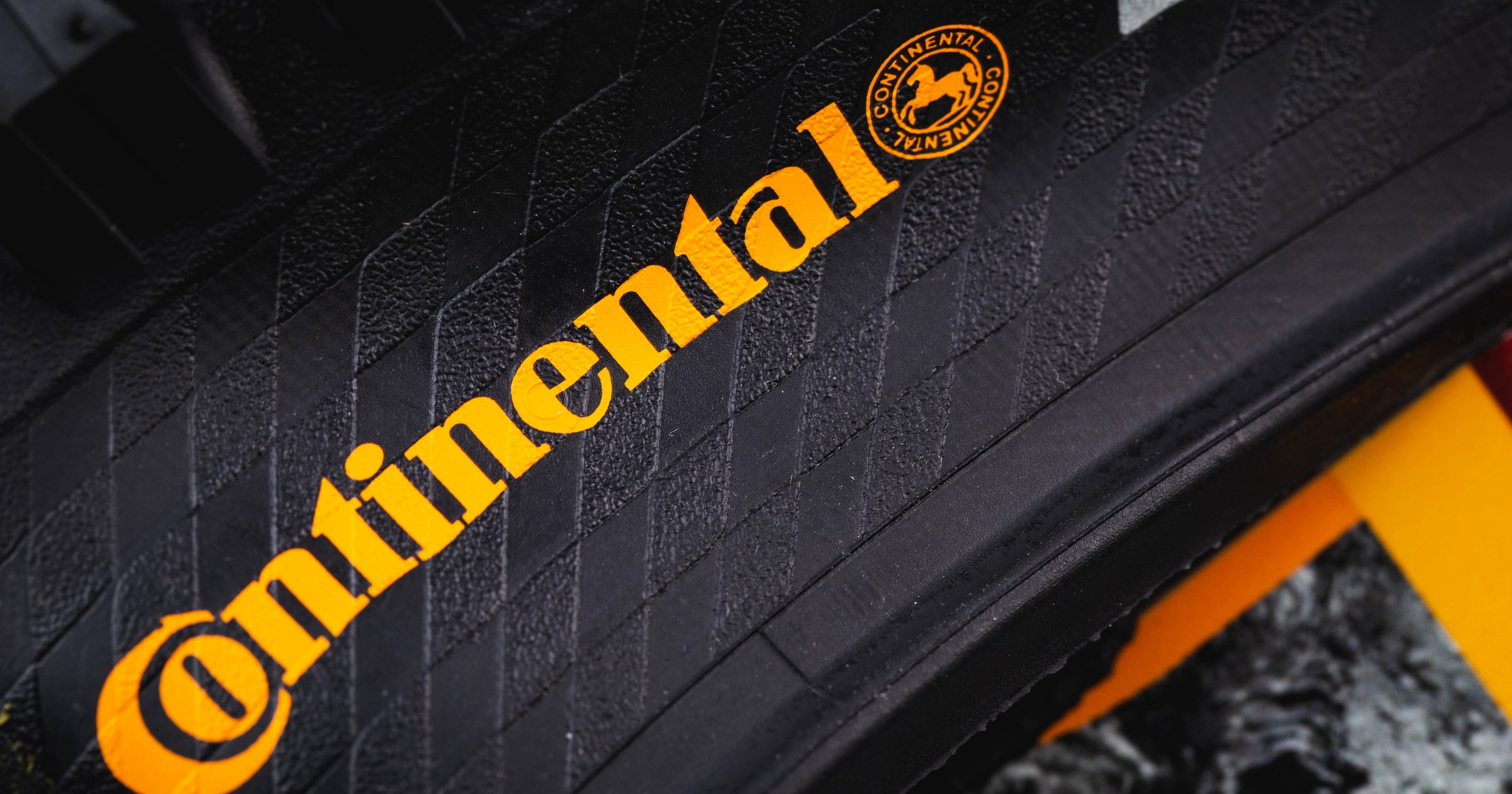 Continental opona