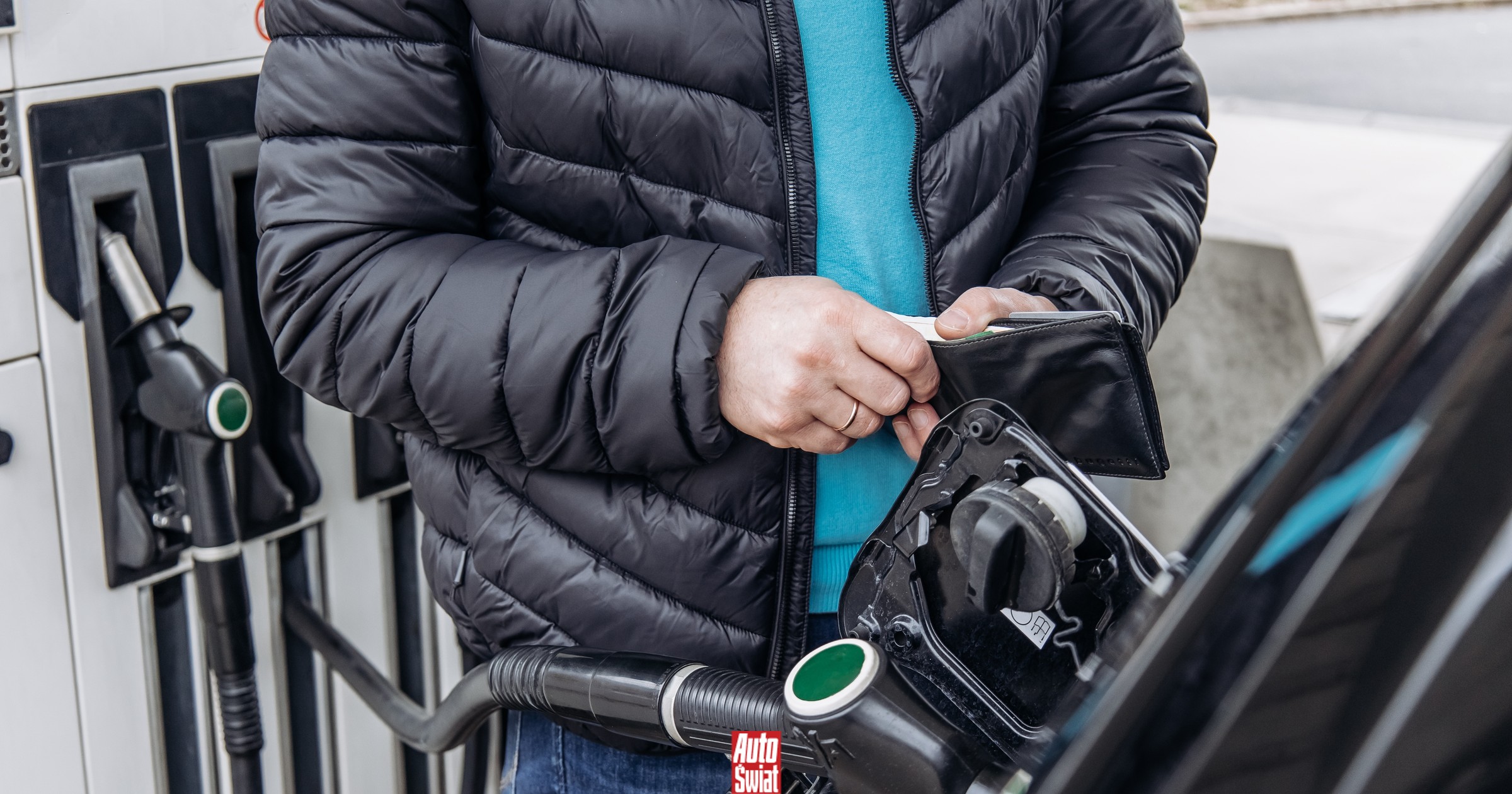 Sprawdziłem, ile paliwa da się kupić za pensję minimalną. "To nie może być prawda"