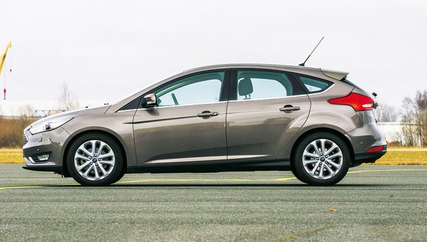 Nowe Renault Megane kontra Ford Focus, Honda Civic, Hyundai i30 i nowy Opel Astra