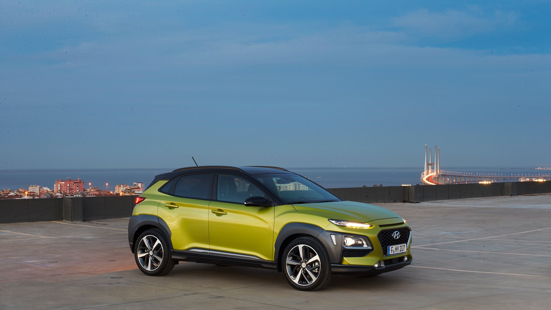 Hyundai Kona. Nazwa nieprzypadkowa - związana z Hawajami. W Polsce niezbyt trafiona