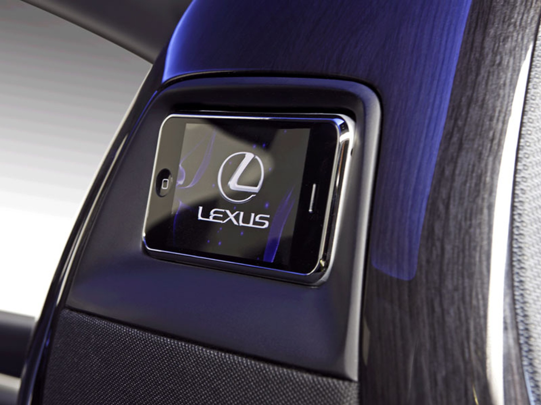 Lexus LF-Ch: Lexus vstoupí do nižší střední třídy v roce 2010