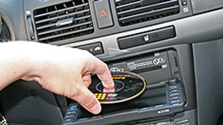 Test fabrycznie montowanych radioodtwarzaczy