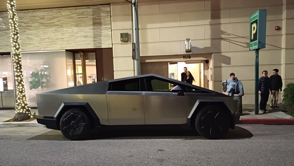 Tesla Cybertruck