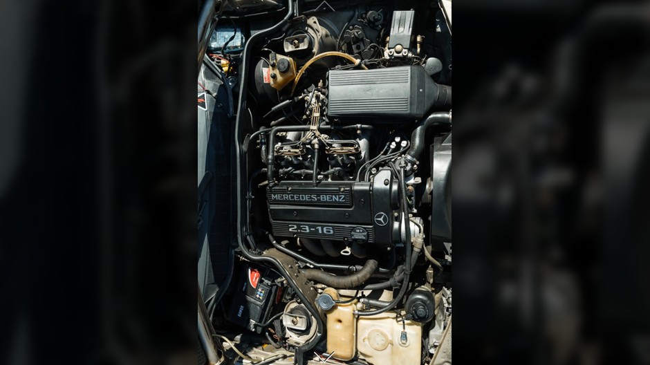 Mercedes 190 E 2.3 16 Laudy. Silnik 185 KM