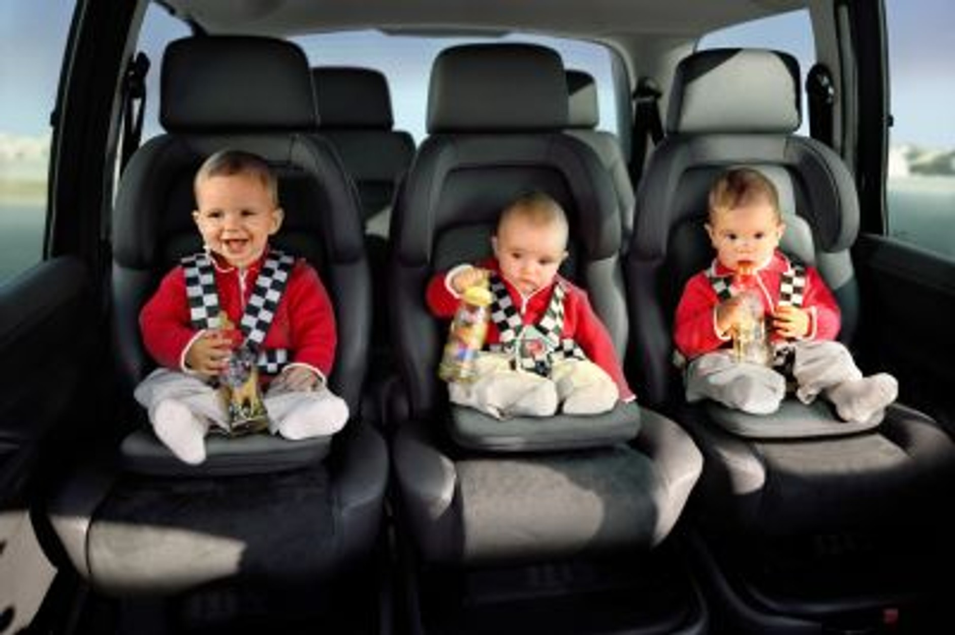 Foteliki dla najmniejszych dzieci