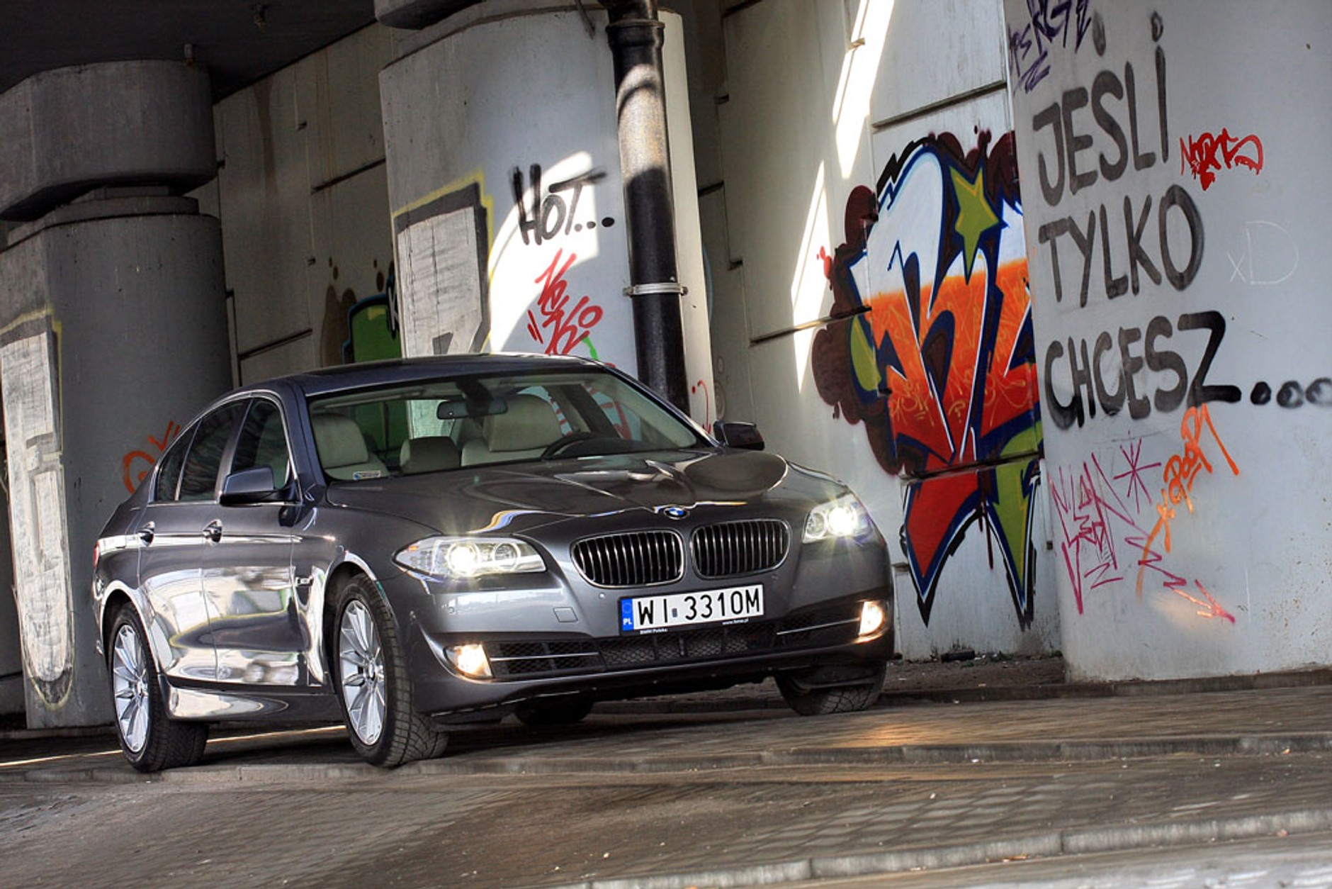 BMW 535i Steptronic: Dyskretny urok drapieżcy