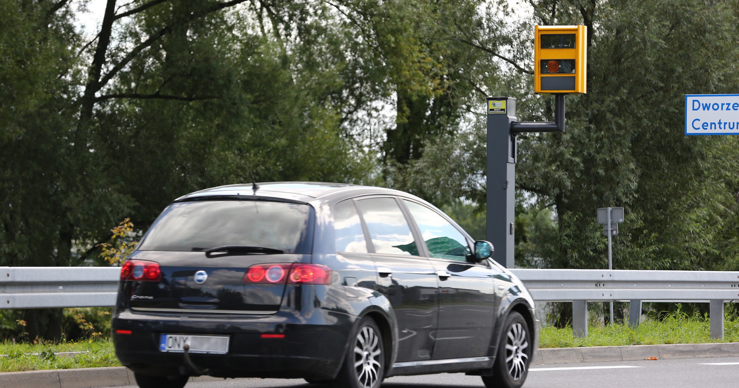 Kiedy fotoradar dokonuje pomiaru? Kierowcy często są w błędzie