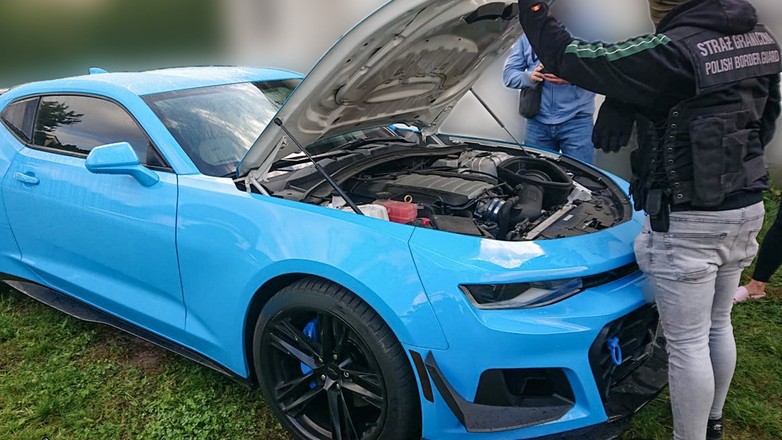 CBŚP rozbiło 20-osobowy gang złodziei. Kradli auta w Niemczech