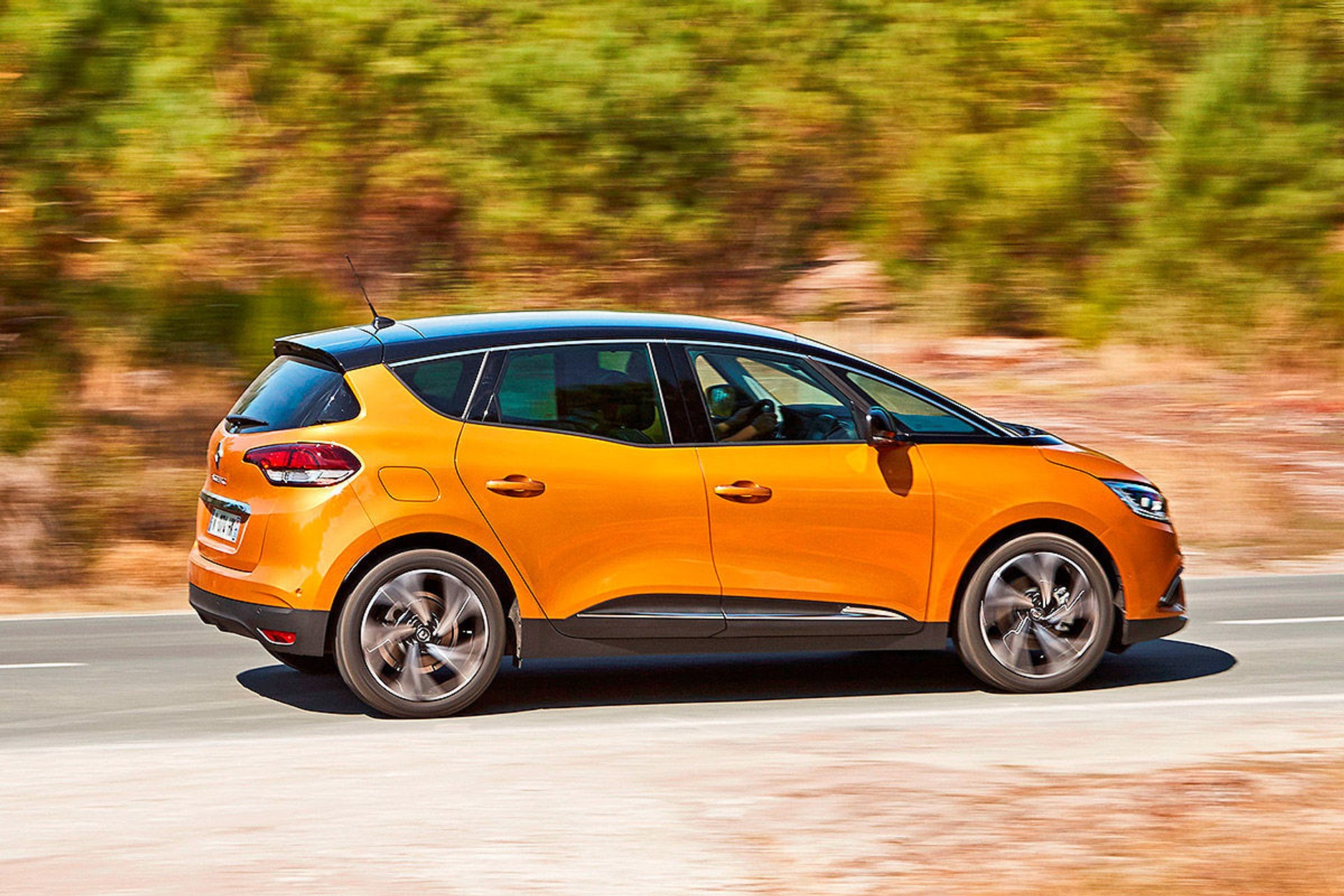 Renault Scenic - komfortowy van na 20-calowych kołach