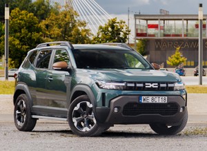 Dacia Duster to chętnie kupowany SUV. Nie uwierzysz, jakie wersje wybierają Polacy