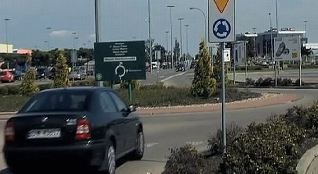 Jak prawidłowo pokonywać rondo?