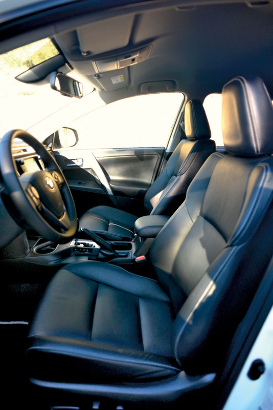 Toyota RAV4 Hybrid - hybrydowa koronacja „ravki”