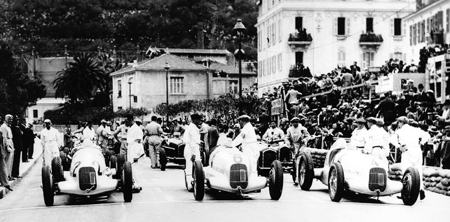 Mercedes-Benz: srebrne strzały w okresie przedwojennym