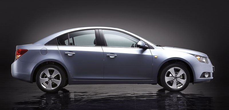 Chevrolet Cruze jest już sprzedawany w Korei (fotogaleria)