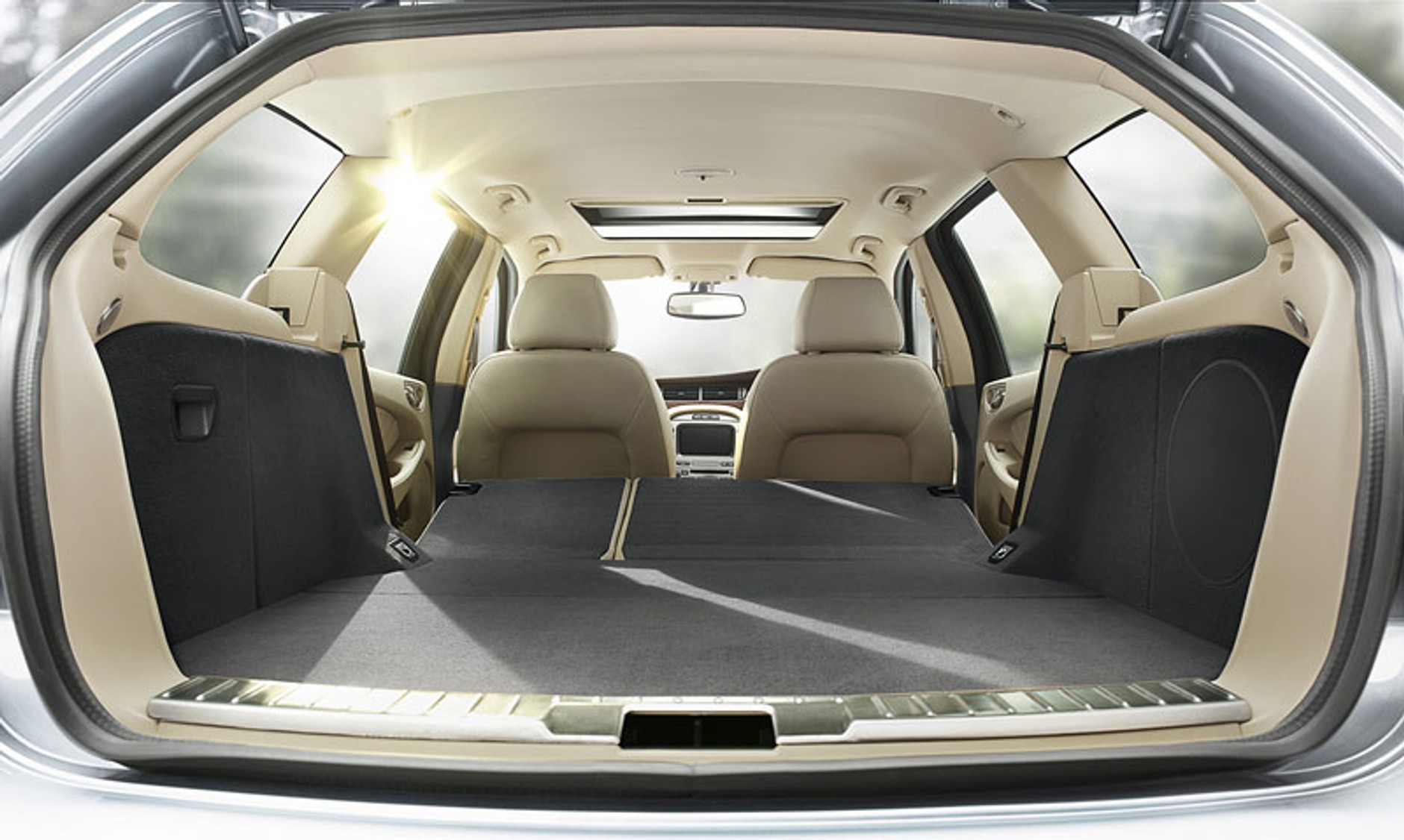 Jaguar Land Rover w 2014 zamknie jeden zakład