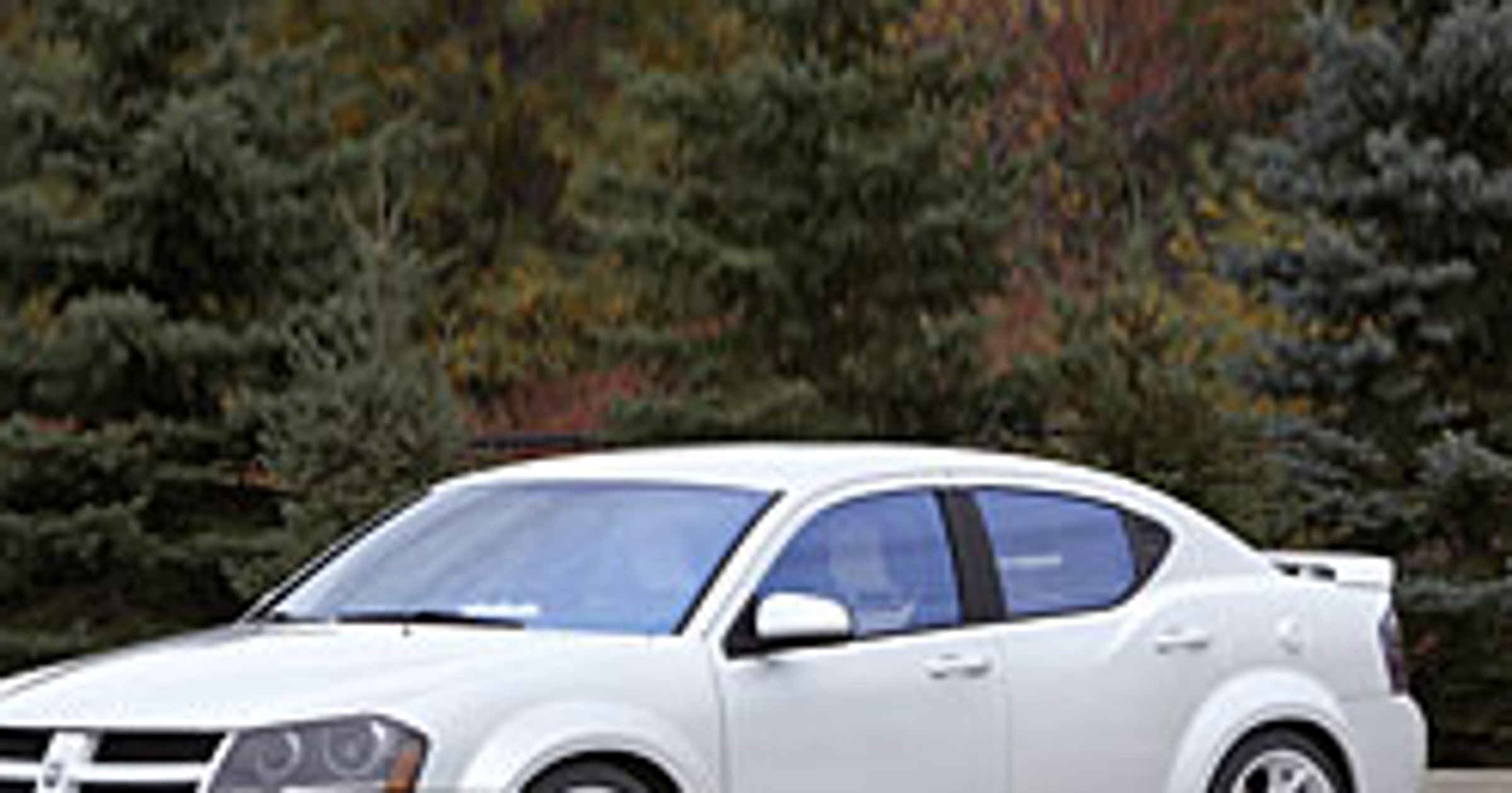 SEMA 2007: Dodge Avenger Tuner Stormtrooper – multimedialny bojownik