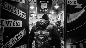 Dlaczego kluby motocyklowe raczej nie przyjmują policjantów i za co dostaje się tzw. plecy? Rozmawiałem z wiceprezydentem klubu Zryw MC Poland
