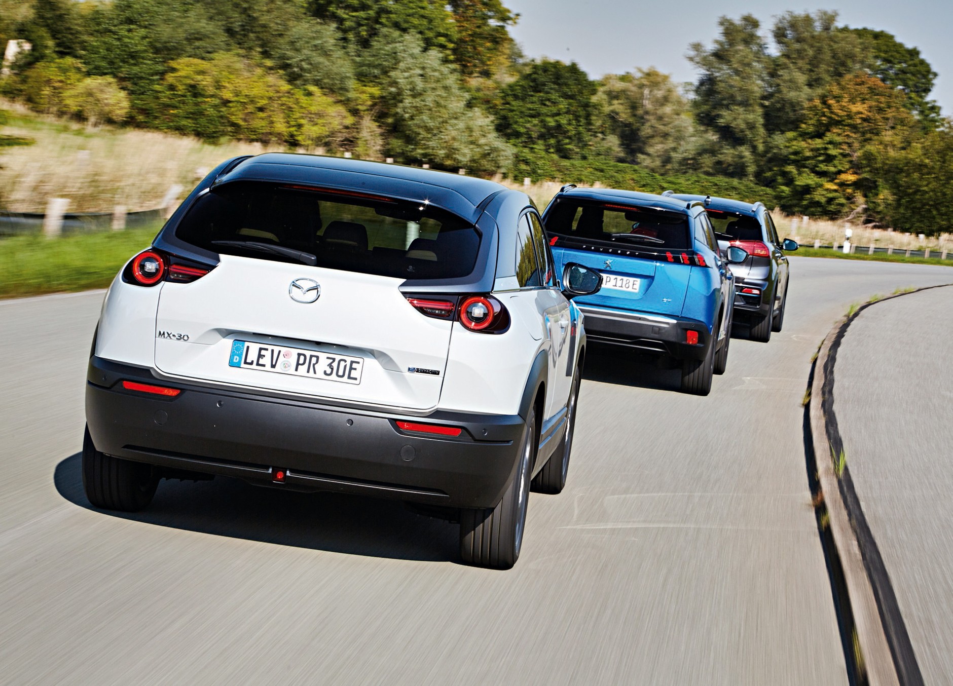 Porównanie samochodów elektrycznych: Kia e-Niro, Mazda MX-30 i Peugeot e-2008