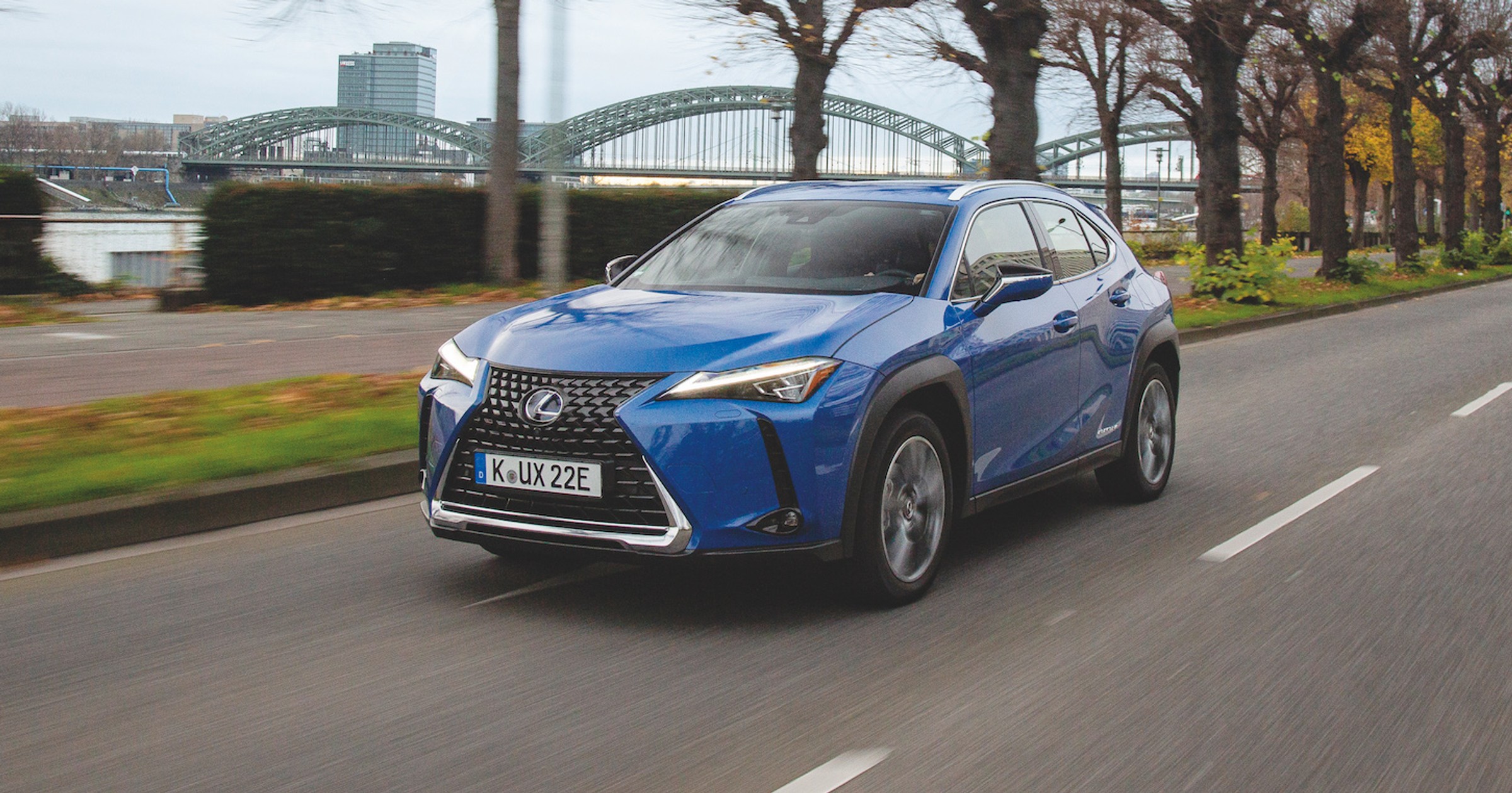 Lexus UX 300e – tak jeździ pierwszy elektryk w gamie