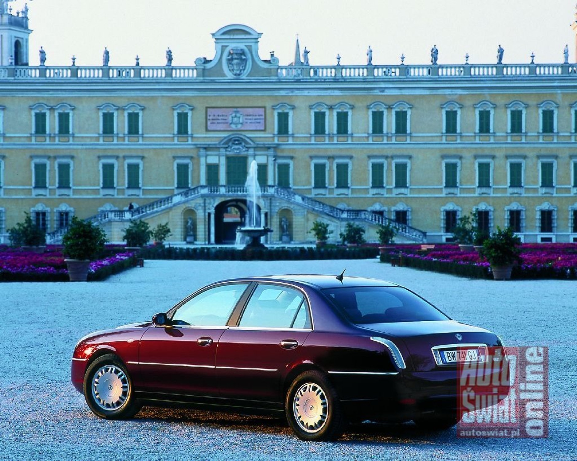 Lancia Thesis