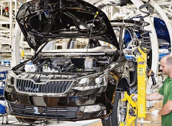 Volkswagen wycofuje z produkcji nową Skodę Roomster
