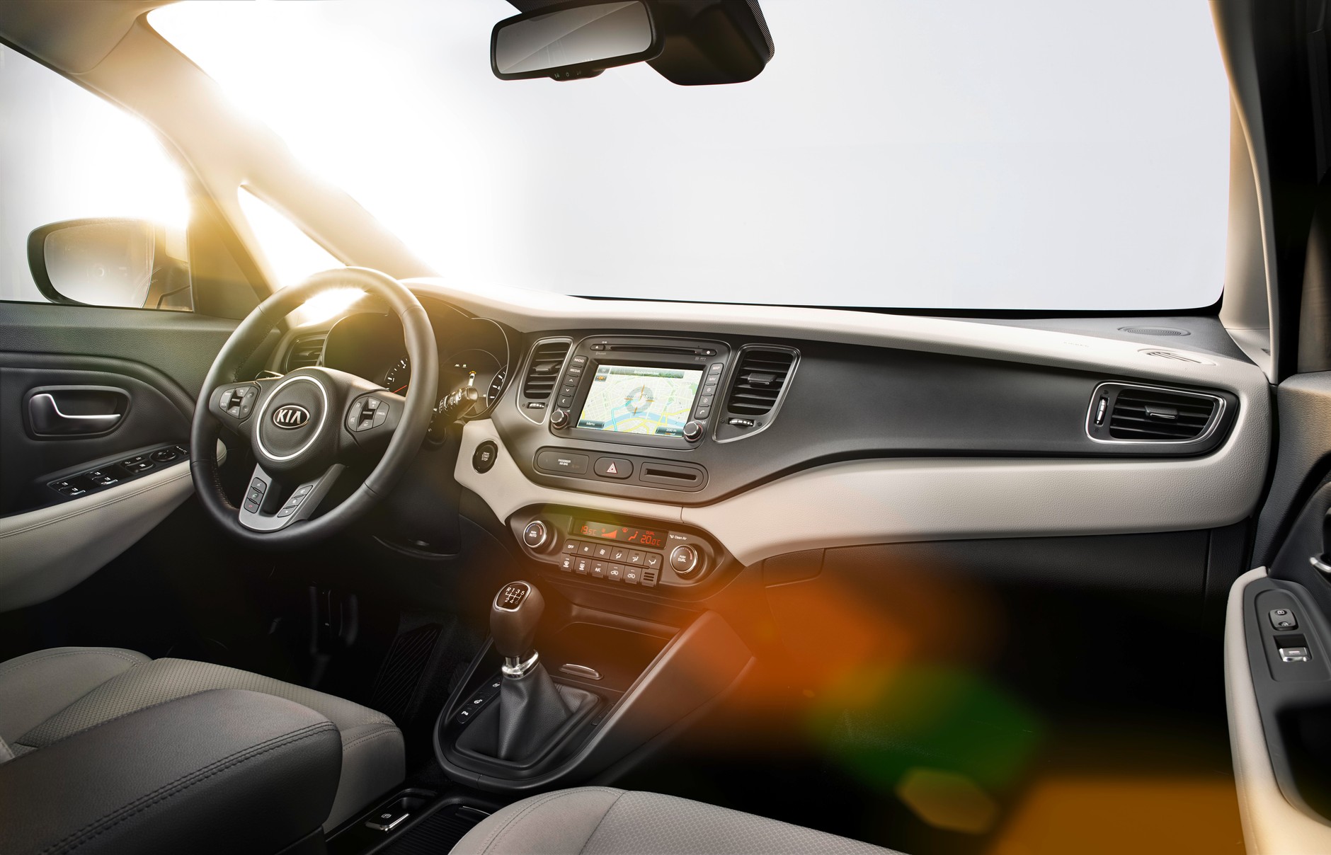 Nowa Kia Carens i pro_ceed w Paryżu