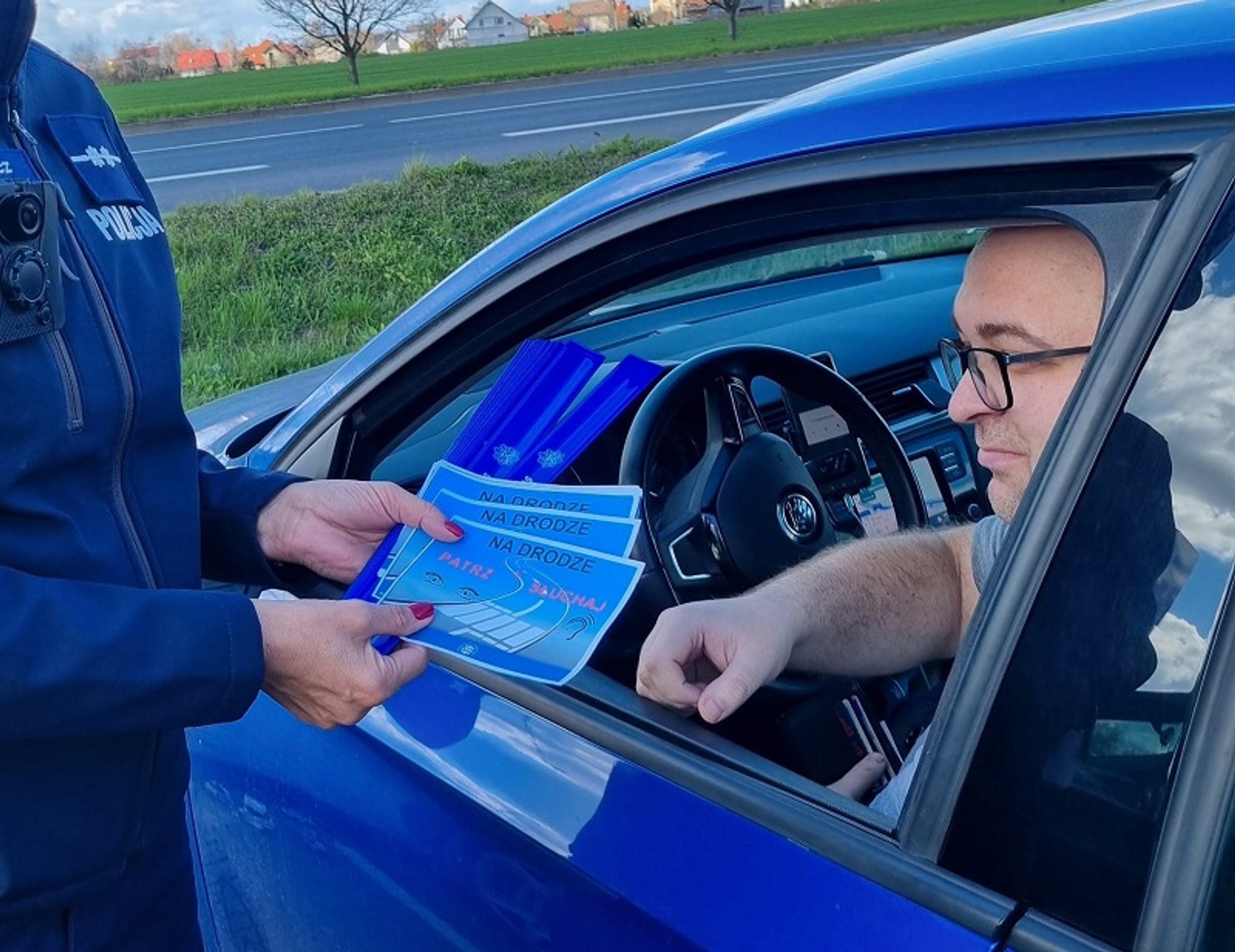 Policjanci przeprowadzili specjalną akcję. Zwracali uwagę na to, gdzie patrzyli