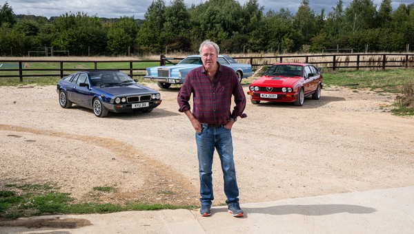 Jeremy Clarkson sprzedaje samochody ze swojej kolekcji