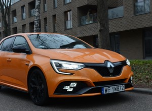 Tragiczny wypadek pod Oświęcimiem. Nie każdy wie, że Renault Megane R.S. jest dość wymagającym autem