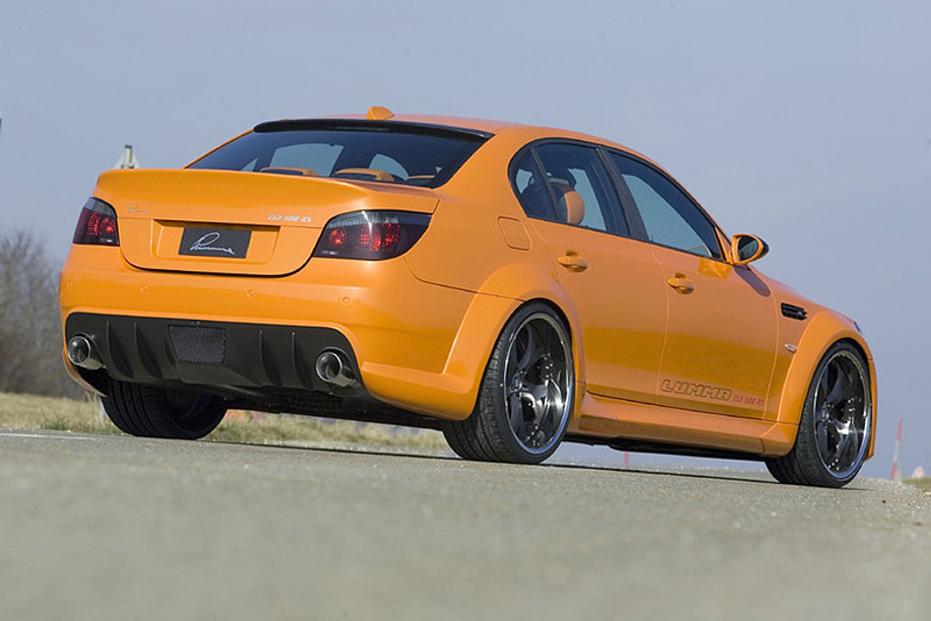 Lumma CLR 500 RS: 560 KM pod maską BMW M5