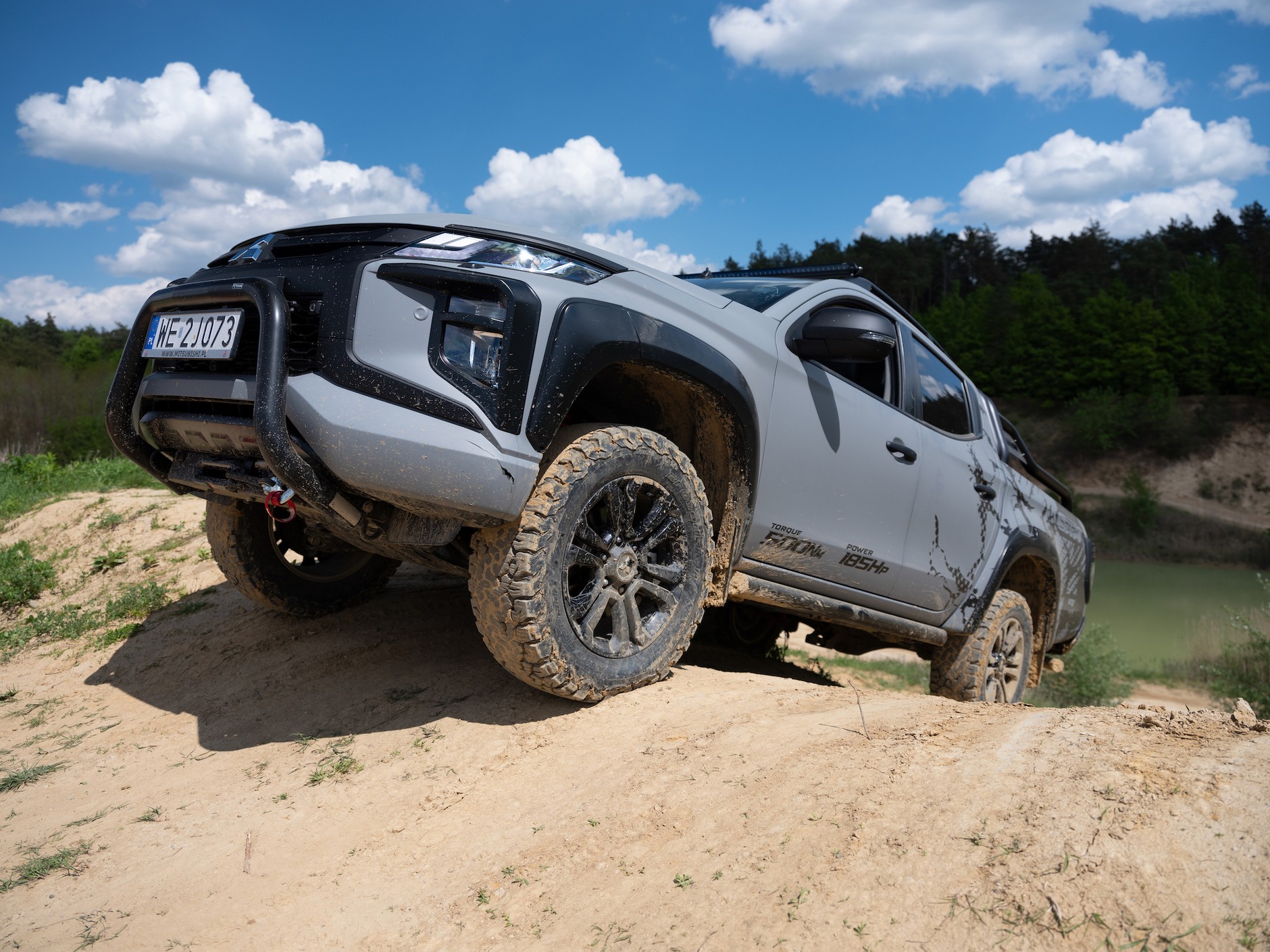 Mitsubishi L200