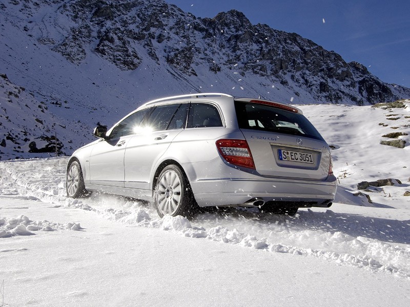 Mercedes-Benz klasy C: nowa generacja napędu na cztery koła 4Matic