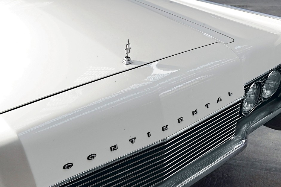 Lincoln Continental