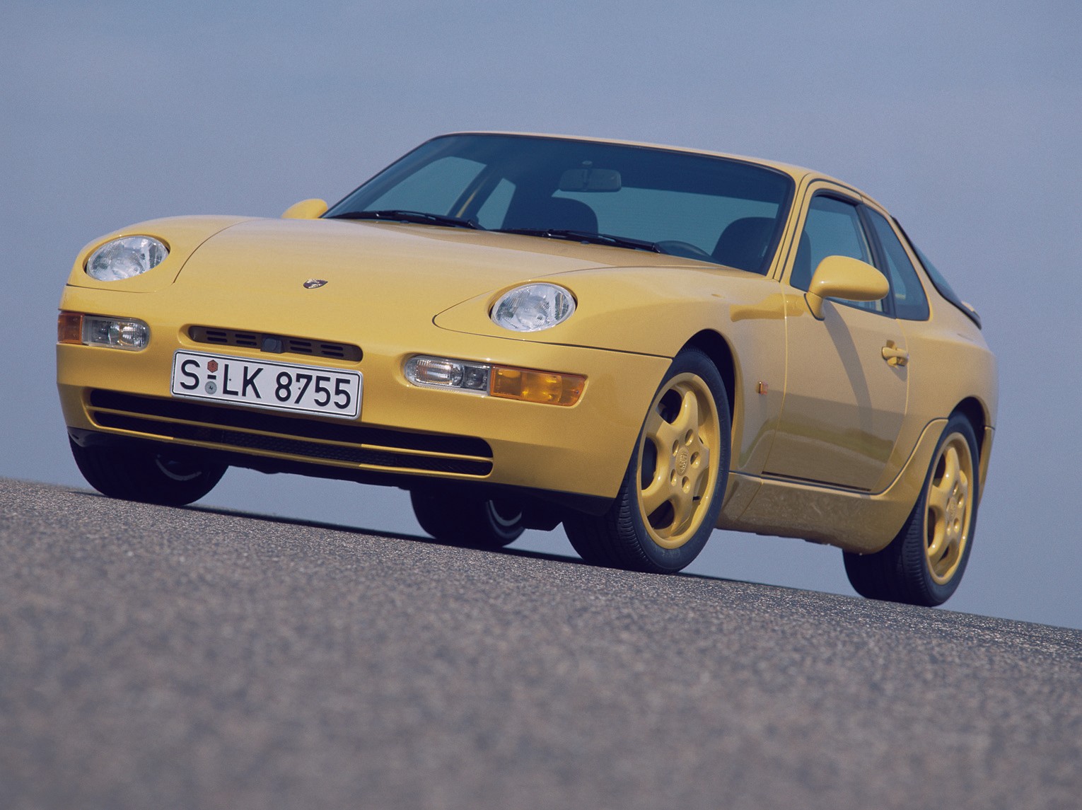 Pierwszy Club Sport: Porsche 968 CS (1992-1995).