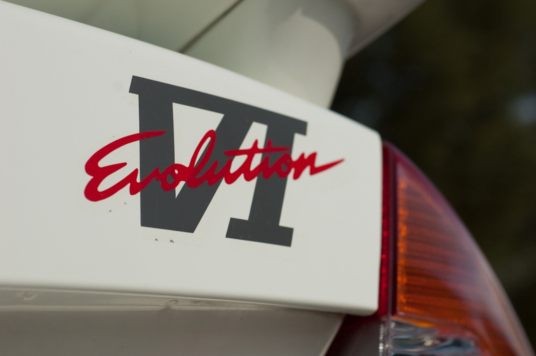 Mitsubishi Lancer Sportback vs Lancer EVO VI