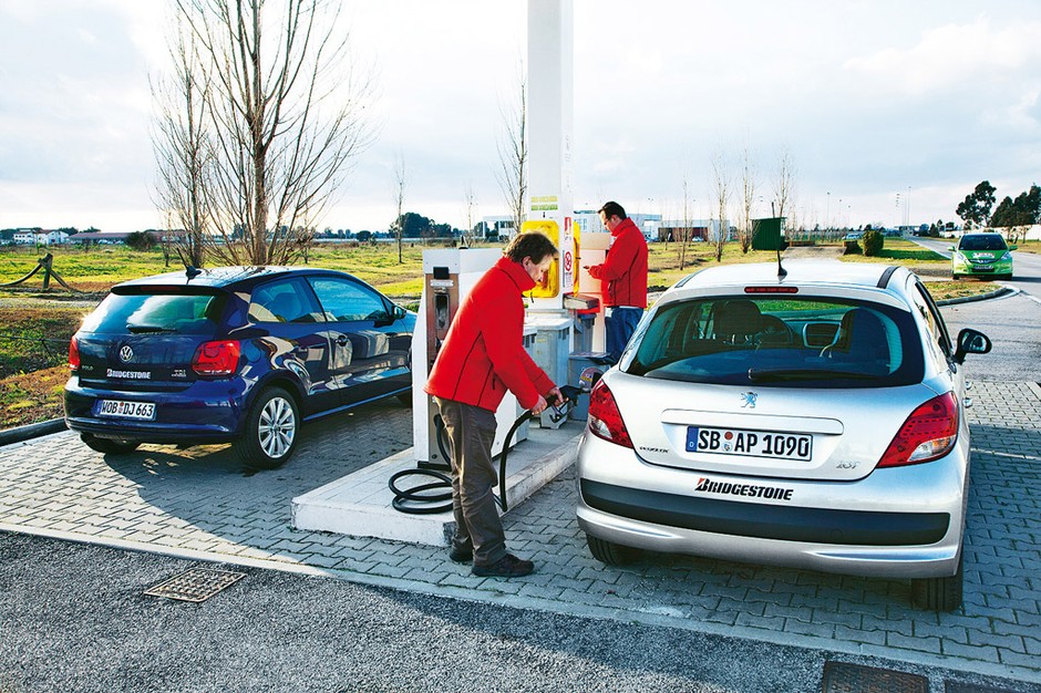 Honda Jazz kontra VW Polo i Peugeot 207: który maluch jest lepszy, hybrydowy czy wysokoprężny?