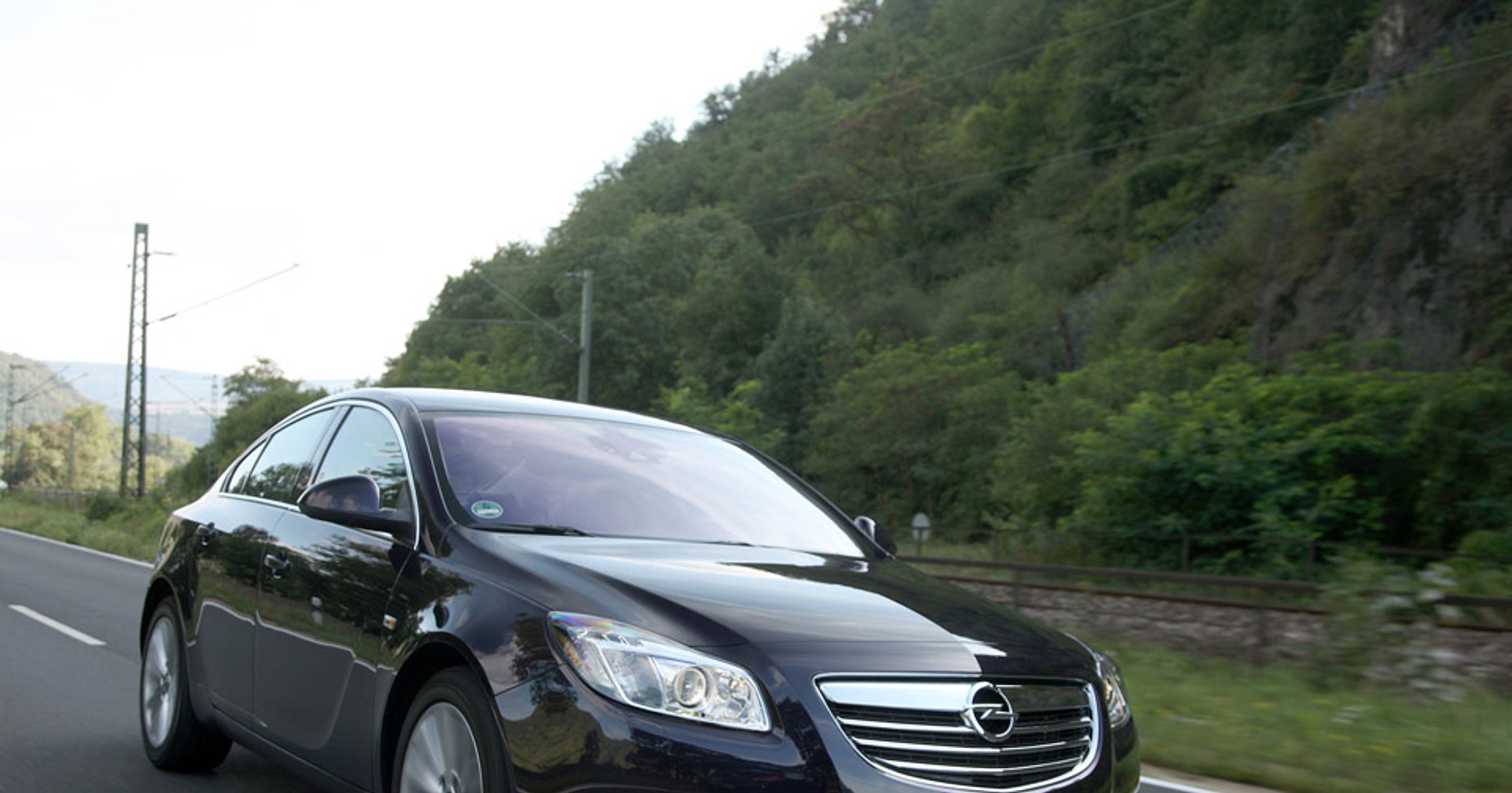 Opel Insignia 1.4 Turbo: duże auto, mały silnik. Czy to na pewno dobry pomysł?
