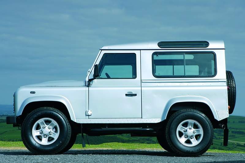 Land Rover Defender 2007: ten sam, a jednak inny
