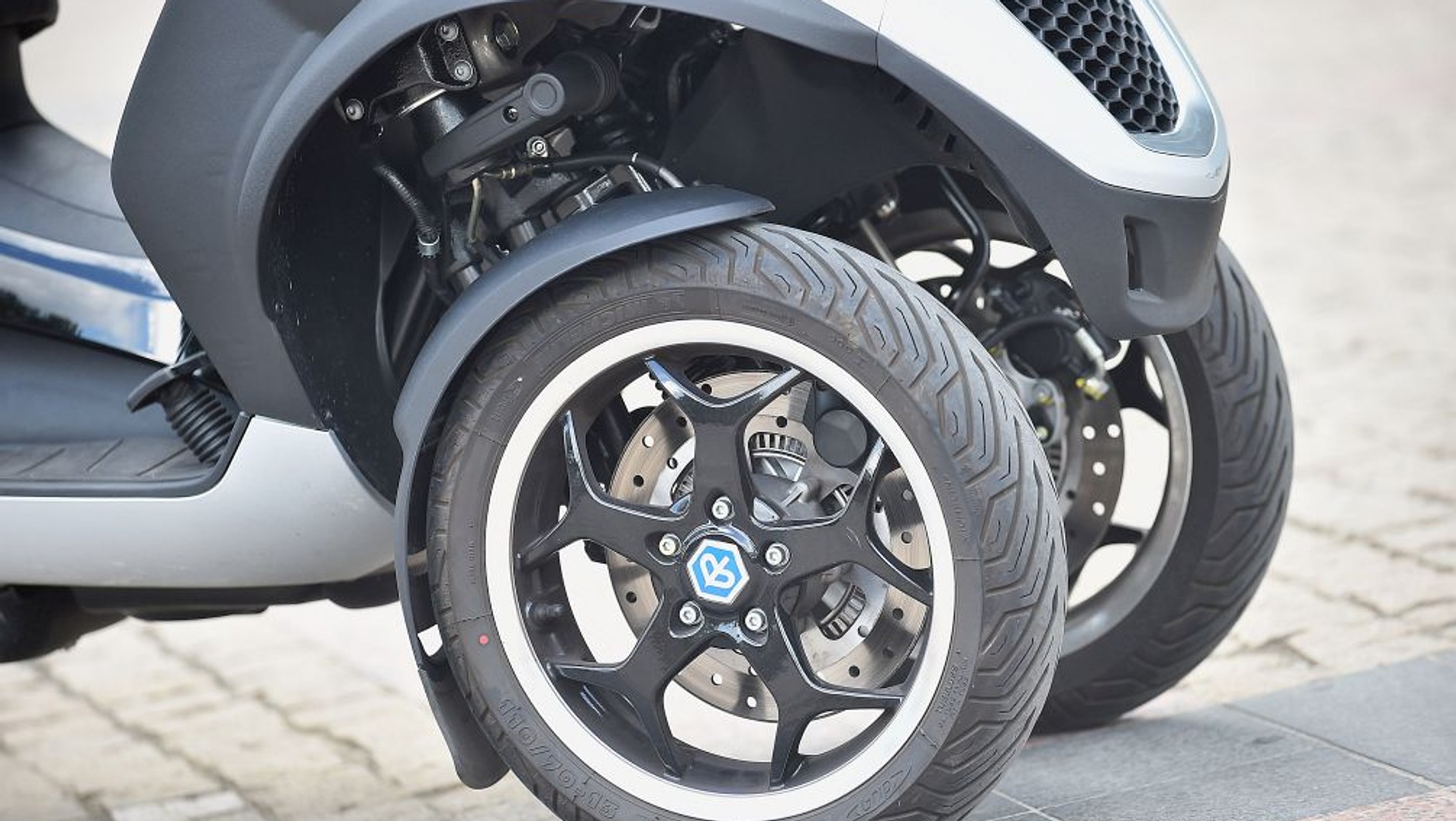 Skuter Piaggio MP3 Sport