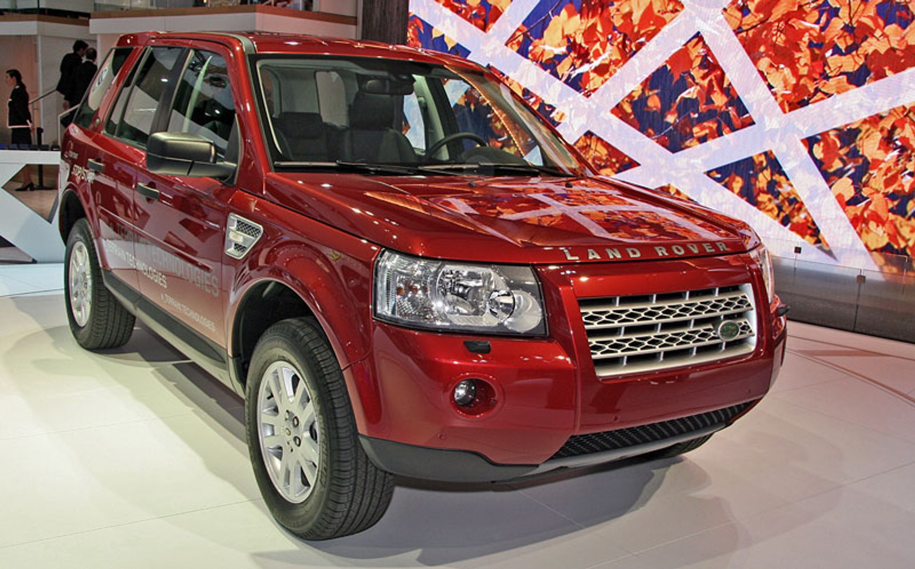 Paryż 2008: Land Rover Freelander 2 TD4_e – oszczędna terenówka