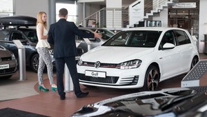 Jak sfinansować zakup auta? Porównanie czterech różnych rozwiązań