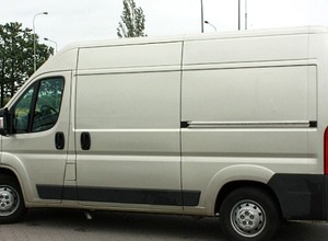 Uniwersalny dostawczak