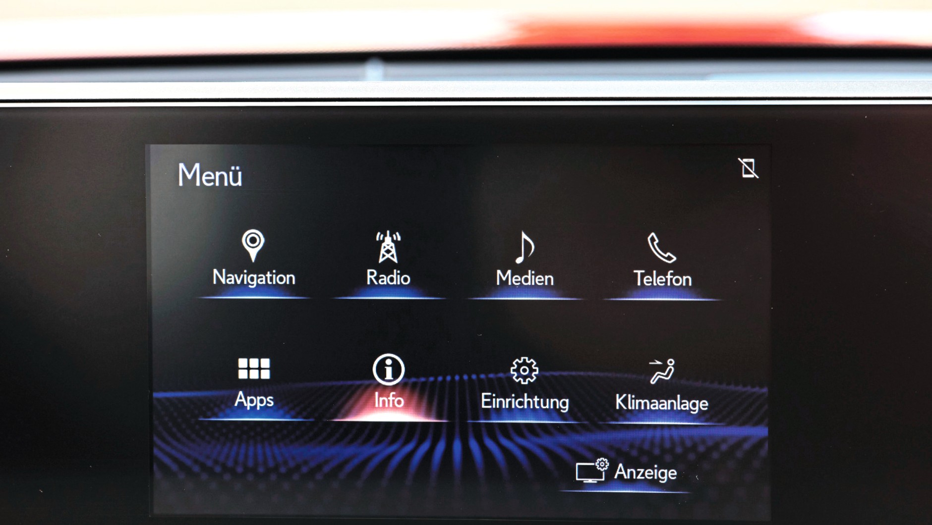 Lexus UX 250h: menu jak sprzed 15 lat w prawie nowym aucie. 