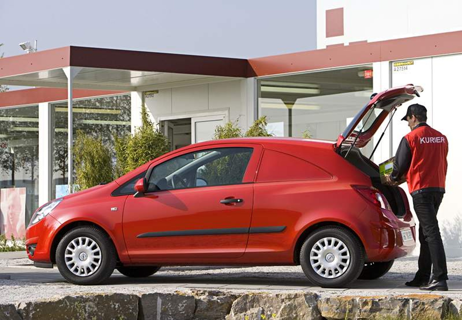 Opel: Corsavan w Brukseli!