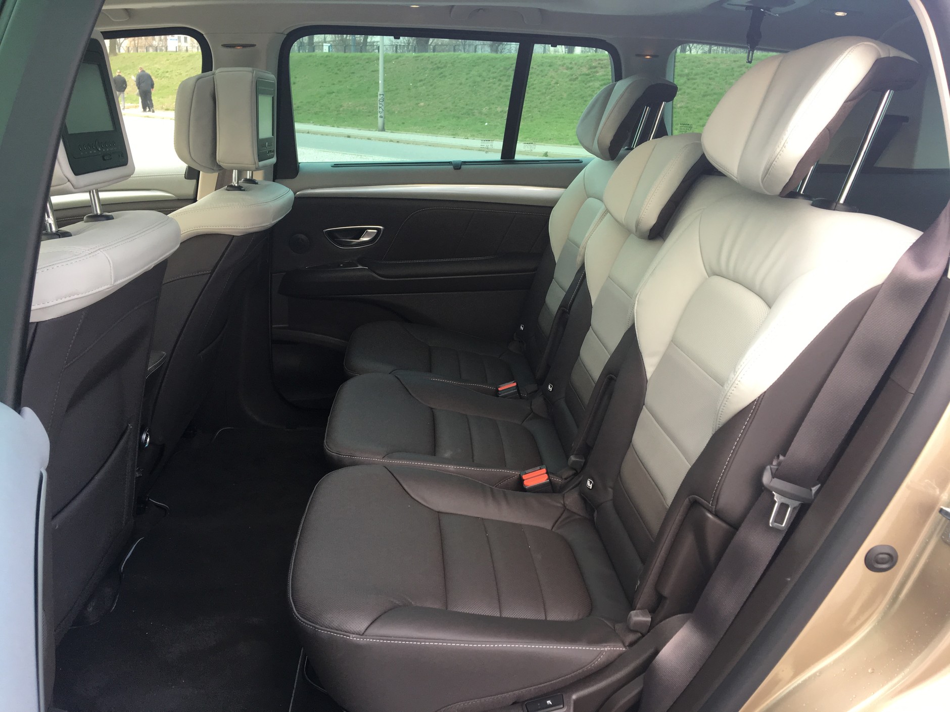 Renault Espace z nowym 200-konnym dieslem | Test