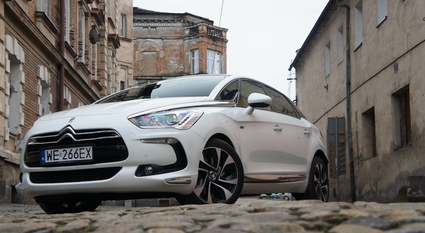 Citroen DS5 Hybrid4 w trasie: śląski Rzym zaprasza!