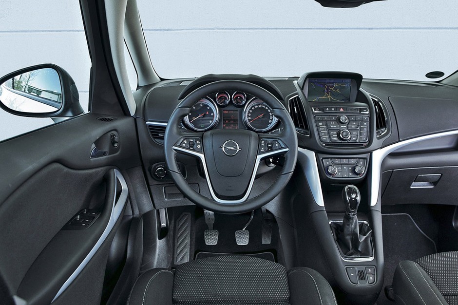 Renault Grand Scenic kontra Ford Grand C-Max, Opel Zafira i Volkswagen Touran