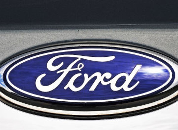 Ford wzywa do serwisów milion aut