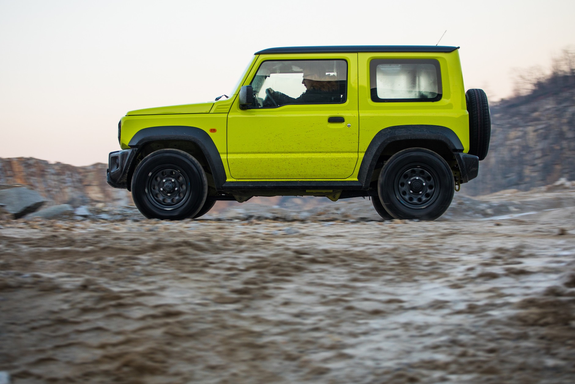 Nowy Suzuki Jimny – to nadal jest prawdziwa terenówka! | Test